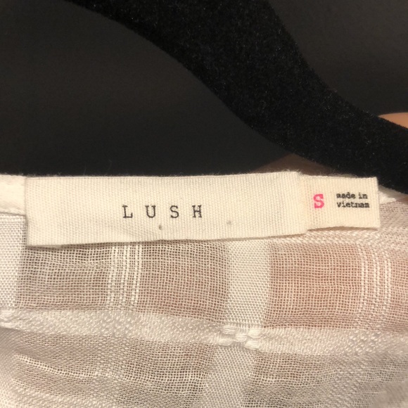 LUSH Ladies 3/4 sleeve semi wrap cream blouse - Picture 9 of 17